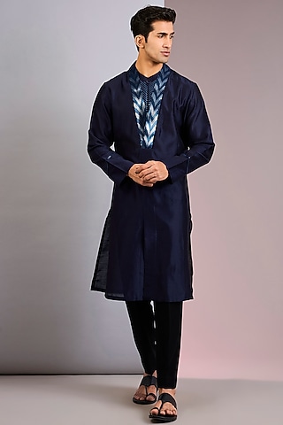 Ink Blue Chanderi Silk Kurta by Amit Aggarwal Men
