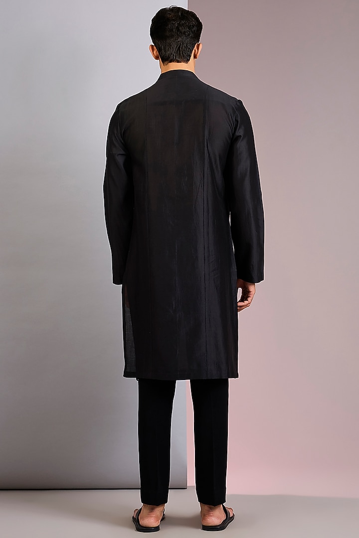 Black Chanderi Silk Kurta by Amit Aggarwal Men at Pernia's Pop Up Shop