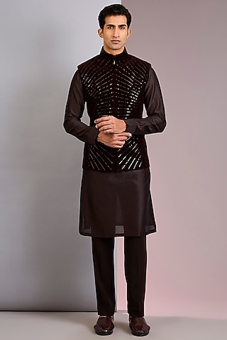 Brown Velvet Bundi Jacket Set by Amit Aggarwal Men