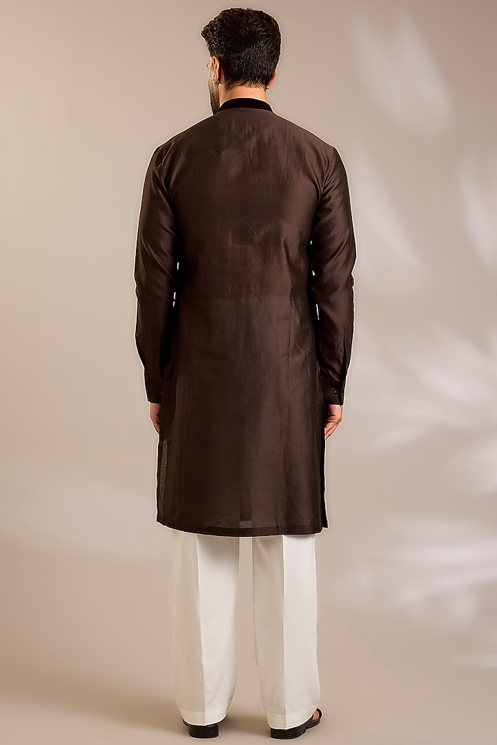Brown Chanderi Silk Kurta by Amit Aggarwal Men at Pernia's Pop Up Shop