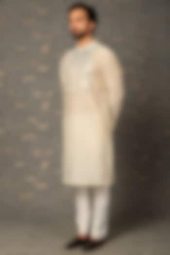 Off-White Silk Chanderi Kurta by Amit Aggarwal Men