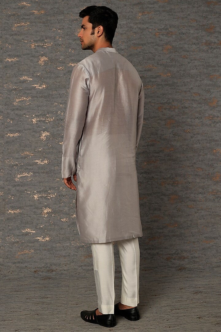 Grey Silk Chanderi Kurta Set by Amit Aggarwal Men at Pernia's Pop Up Shop