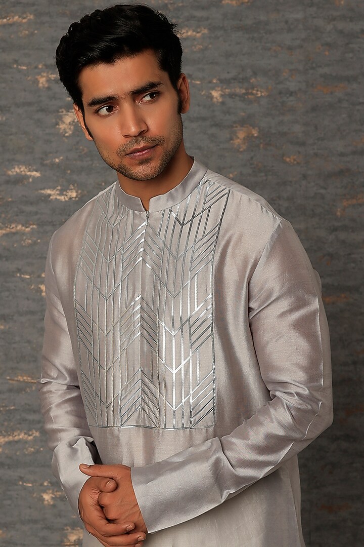 Grey Silk Chanderi Kurta Set by Amit Aggarwal Men at Pernia's Pop Up Shop