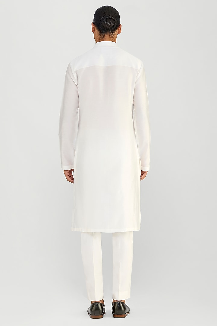 Ivory Chanderi Silk Metallic Micro Pleated Kurta Set by Amit Aggarwal Men at Pernia's Pop Up Shop