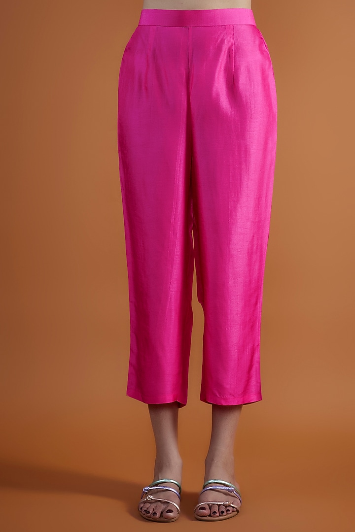 Pink Bemberg Silk Digital Printed & Hand Embroidered Tunic Set by Archana Shah at Pernia's Pop Up Shop