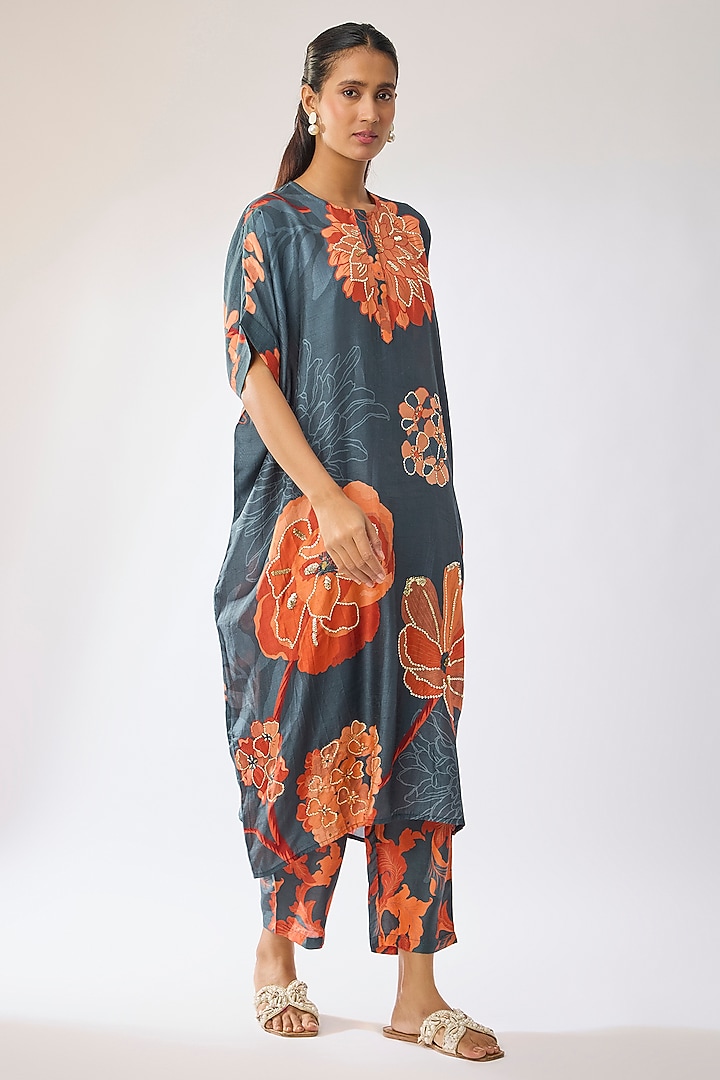 Navy Blue Bemberg Silk Floral Printed Kurta Set by Archana Shah at Pernia's Pop Up Shop