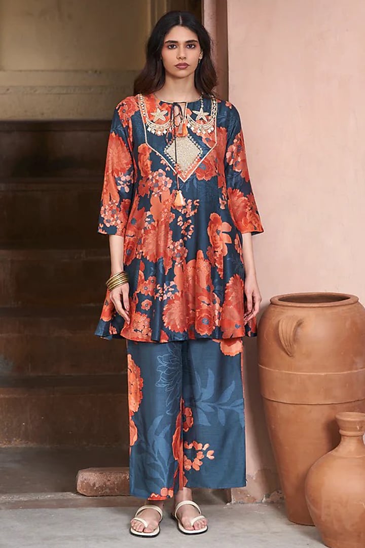 Navy Blue Bemberg Silk Digital Printed & Hand Embroidered Kurta Set by Archana Shah at Pernia's Pop Up Shop