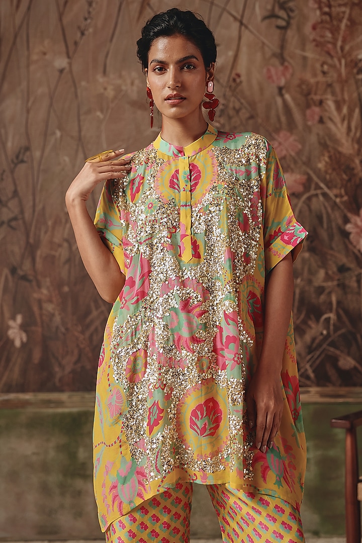 Yellow Silk Printed & Hand Embellished Kurta Set by Archana Shah at Pernia's Pop Up Shop