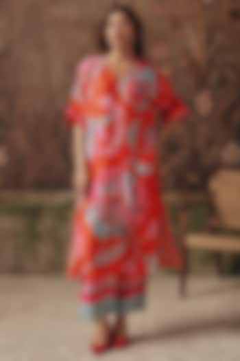 Scarlet Silk Printed & Embellished Kurta Set by Archana Shah at Pernia's Pop Up Shop