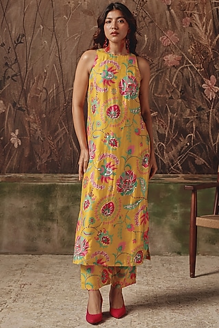 Sunshine Yellow Silk Printed & Embellished Kurta Set by Archana Shah