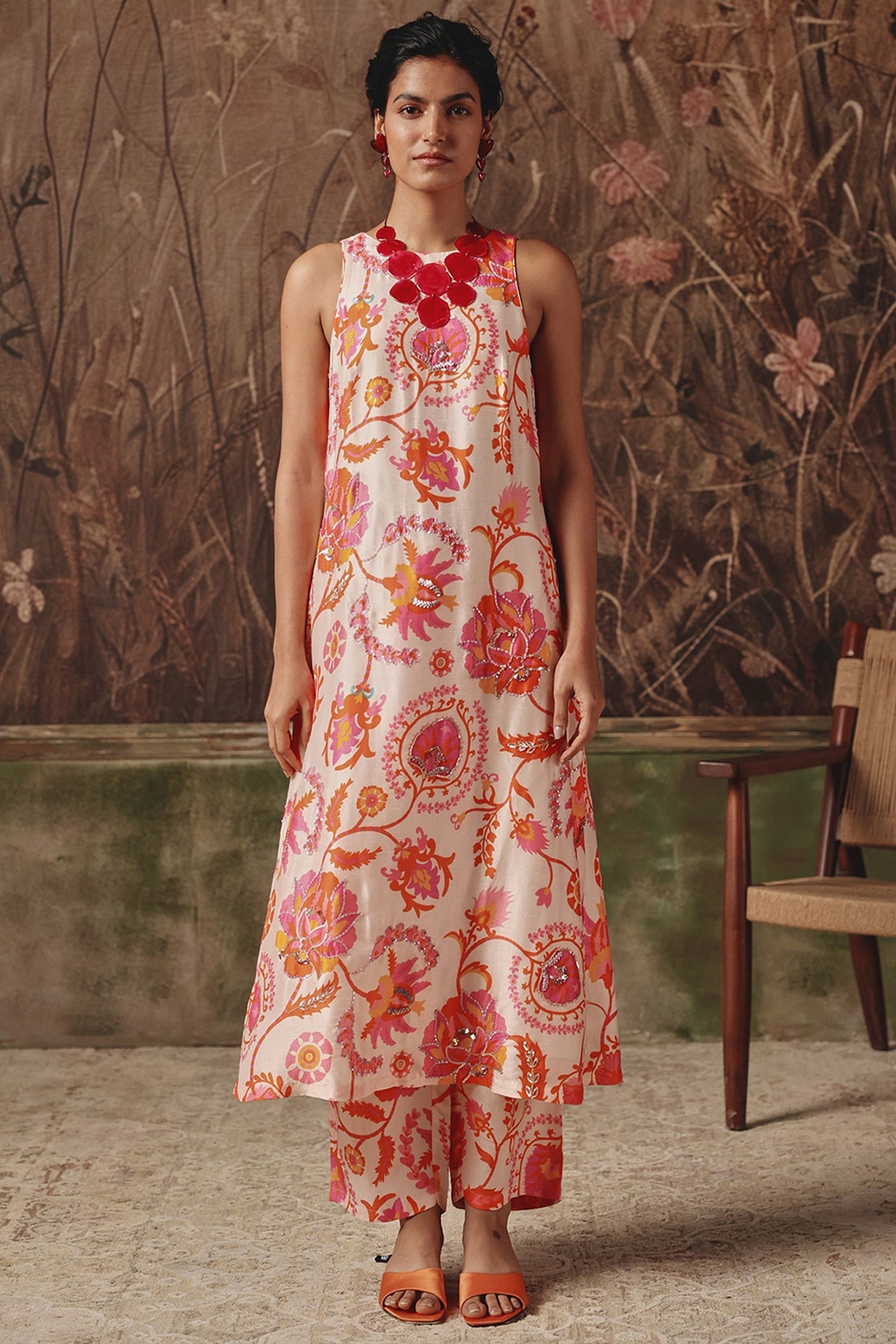 Archana Shah Cream Silk Floral Painted Kurta Set