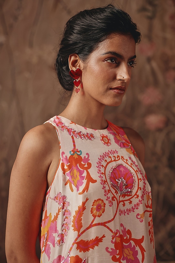 Cream Silk Floral Painted Kurta Set by Archana Shah at Pernia's Pop Up Shop
