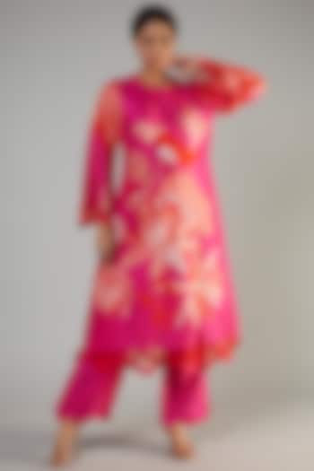 Fuchsia Bemberg Silk Printed Kurta Set by Archana Shah at Pernia's Pop Up Shop