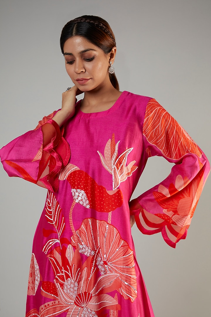 Fuchsia Bemberg Silk Printed Kurta Set by Archana Shah at Pernia's Pop Up Shop