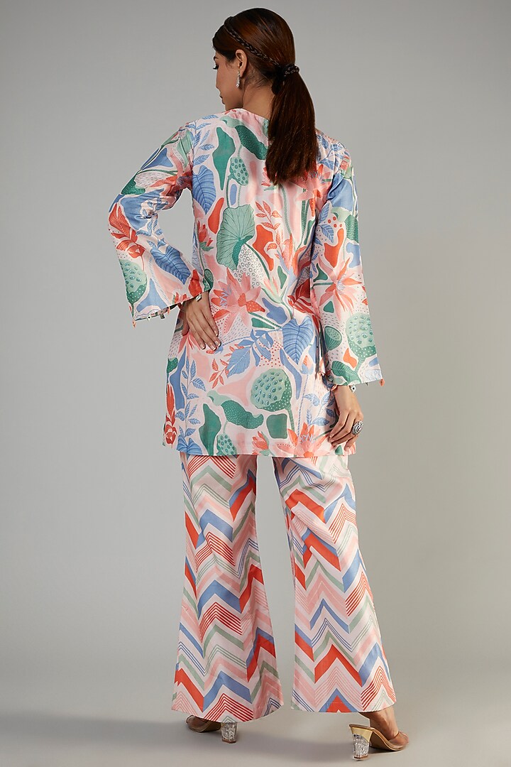 Ivory Silk & Bemberg Crepe Floral Printed Kurta Set by Archana Shah at Pernia's Pop Up Shop