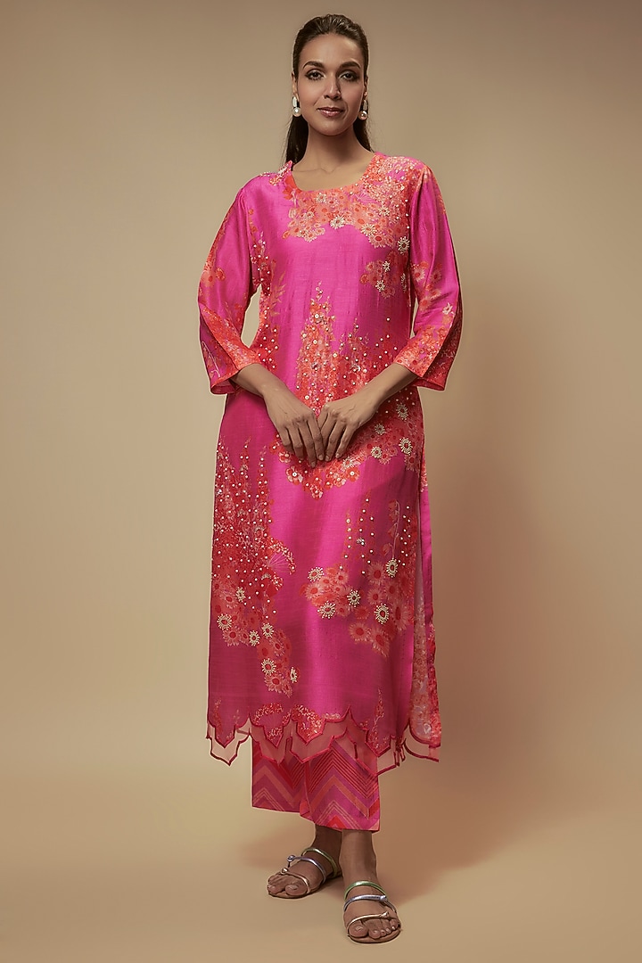 Fuchsia Natural Bemberg Silk Bead Hand Embroidered Kurta Set by Archana Shah at Pernia's Pop Up Shop