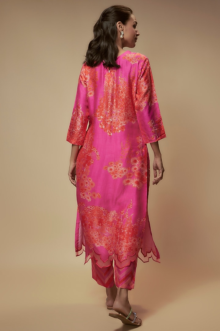 Fuchsia Natural Bemberg Silk Bead Hand Embroidered Kurta Set by Archana Shah at Pernia's Pop Up Shop