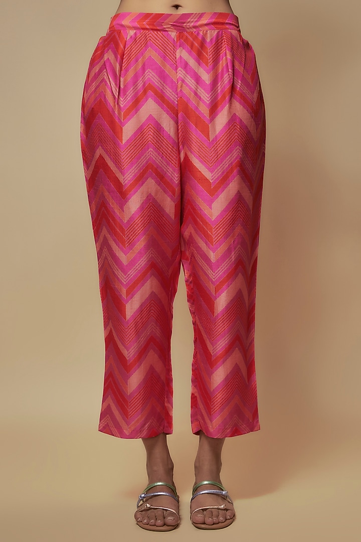 Fuchsia Natural Bemberg Silk Bead Hand Embroidered Kurta Set by Archana Shah at Pernia's Pop Up Shop