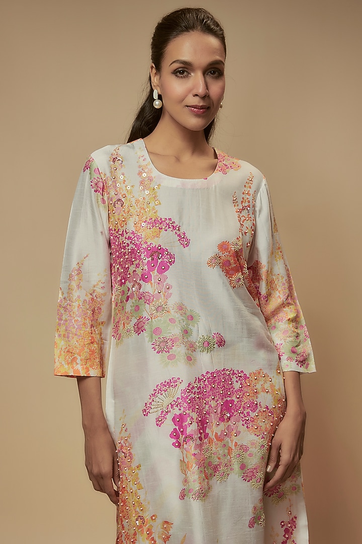 Ivory Natural Bemberg Silk Digital Printed & Bead Hand Embroidered Kurta Set by Archana Shah at Pernia's Pop Up Shop