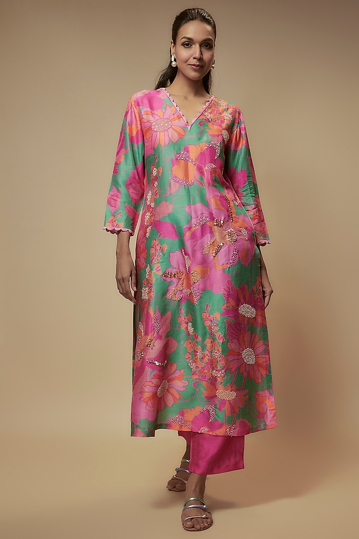 Green Bemberg Silk Digital Printed & Sequins Embroidered Kurta Set by Archana Shah at Pernia's Pop Up Shop