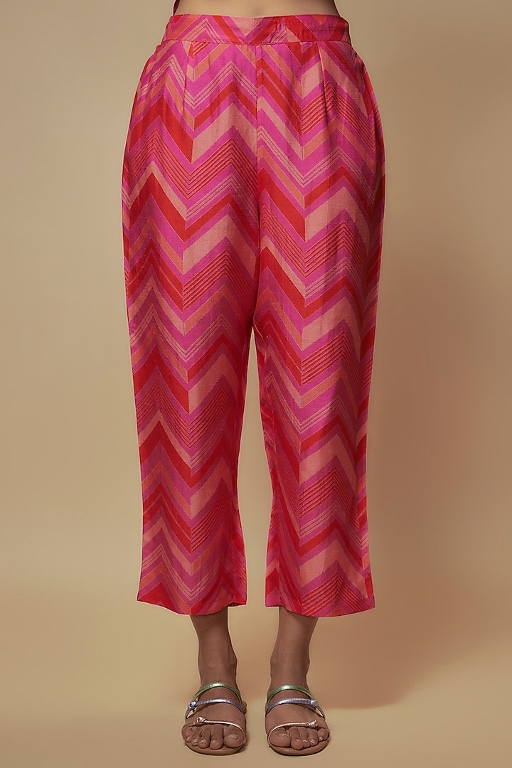 Fuchsia Bemberg Silk Digital Printed & Sequins Embroidered Kurta Set by Archana Shah at Pernia's Pop Up Shop