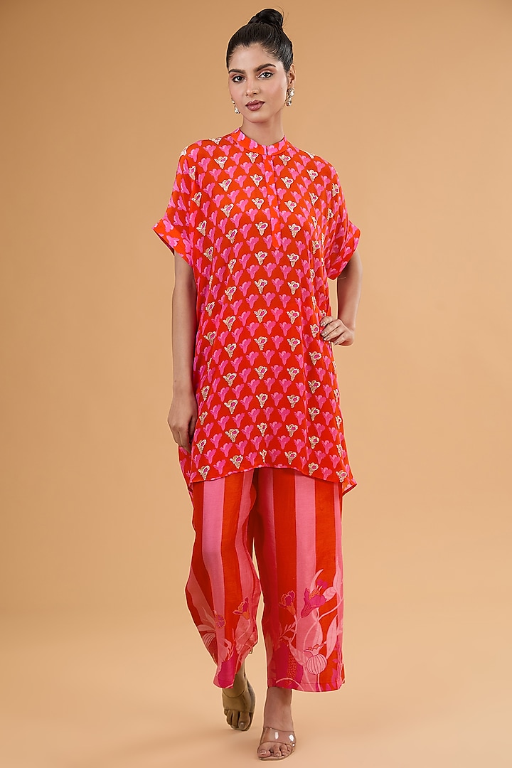 Red Crepe Co-Ord Set by Archana Shah at Pernia's Pop Up Shop