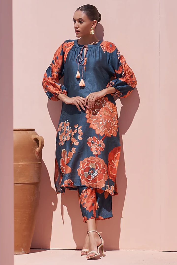 Navy Blue Bemberg Crepe Digital Printed Kurta Set by Archana Shah at Pernia's Pop Up Shop
