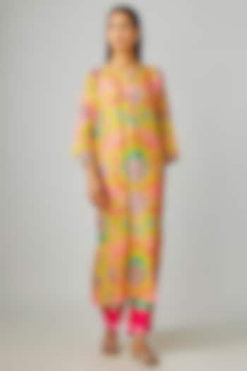 Yellow Silk Co-Ord Set by Archana Shah at Pernia's Pop Up Shop