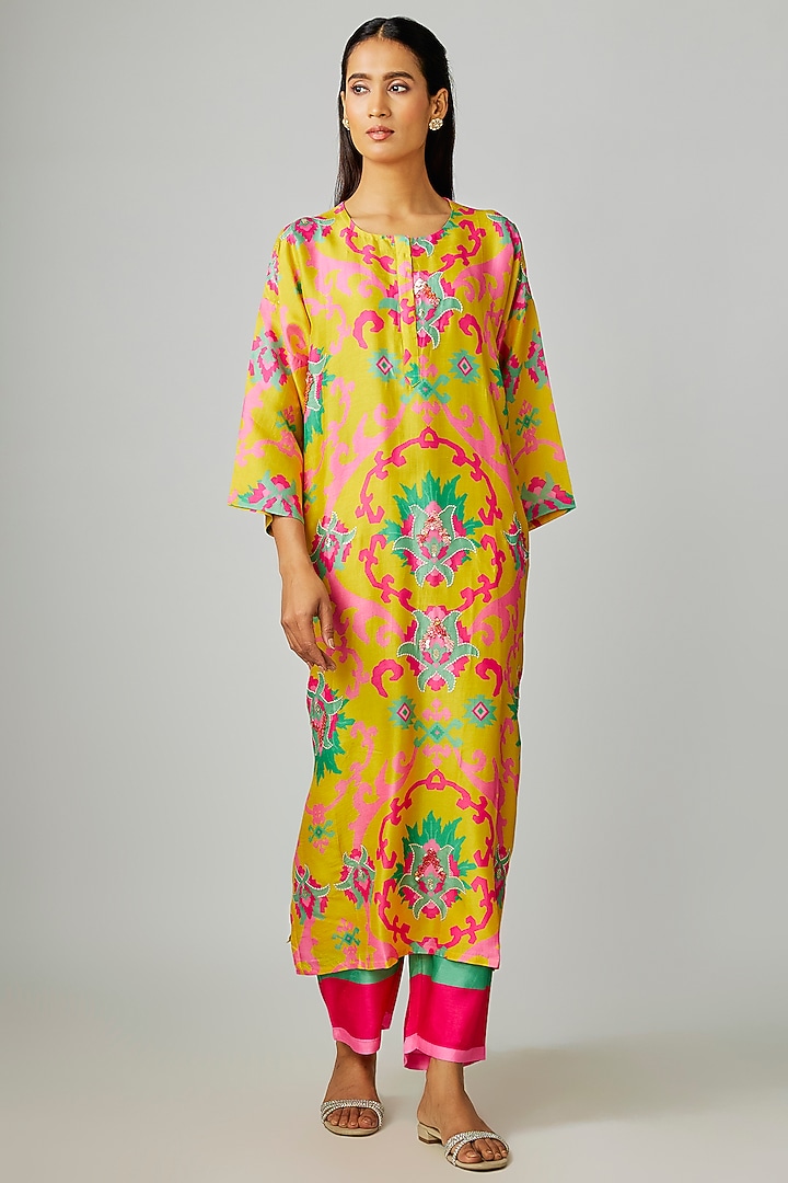 Yellow Silk Co-Ord Set by Archana Shah at Pernia's Pop Up Shop