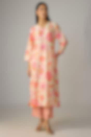 Cream Silk Kurta Set by Archana Shah at Pernia's Pop Up Shop