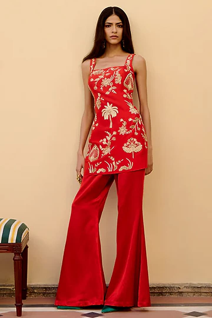 Lush Red Silk Wedding Sharara Set by Archana Shah at Pernia's Pop Up Shop
