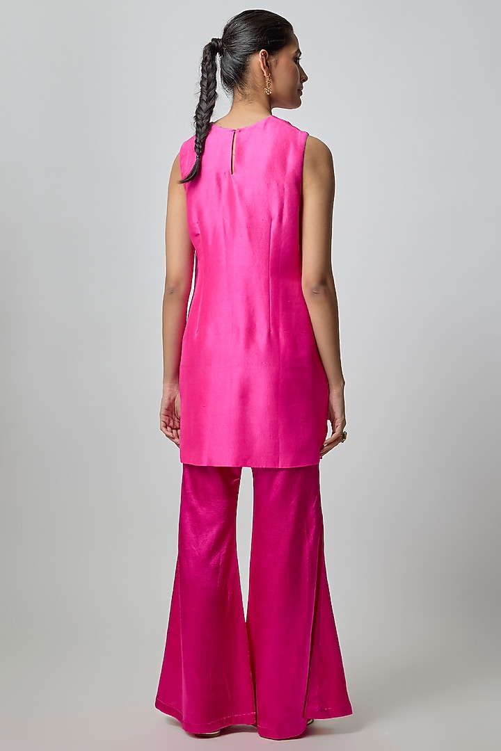 Pink Silk Co-Ord Set by Archana Shah at Pernia's Pop Up Shop