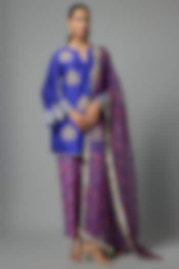 Blue Silk Kurta Set by Archana Shah at Pernia's Pop Up Shop