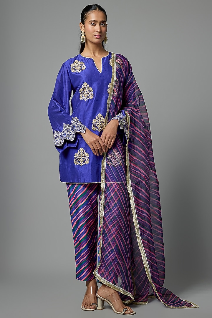 Blue Silk Kurta Set by Archana Shah at Pernia's Pop Up Shop