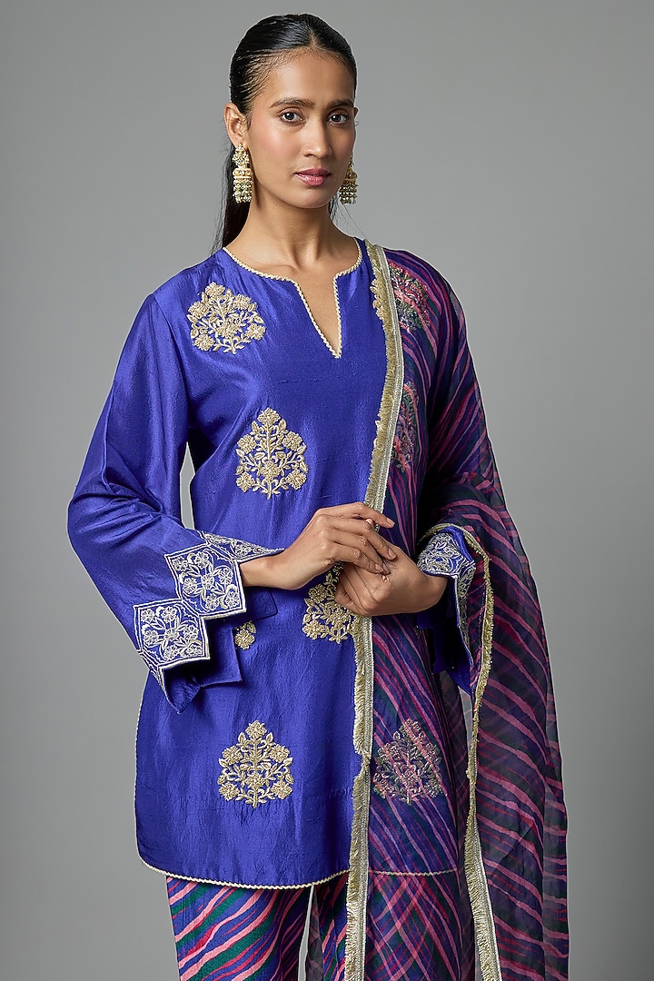 Blue Silk Kurta Set by Archana Shah at Pernia's Pop Up Shop