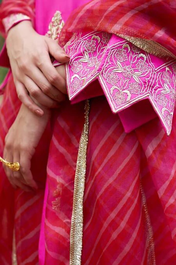 Dahlia Pink Habutai Silk Zardosi Embellished Kurta Set by Archana Shah at Pernia's Pop Up Shop