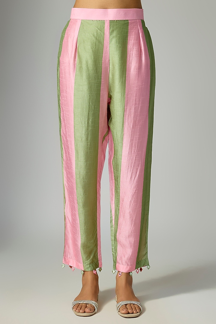 Green Silk Embroidered Kurta Set by Archana Shah at Pernia's Pop Up Shop