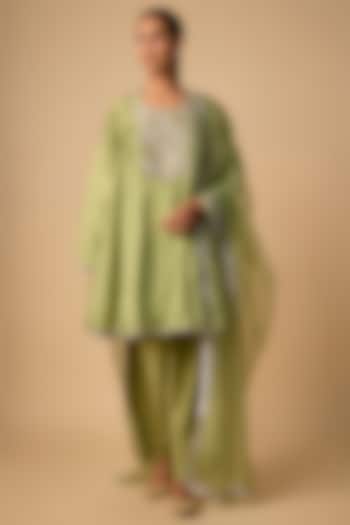Green Silk Zari Embroidered Kurta Set by Archana Shah at Pernia's Pop Up Shop