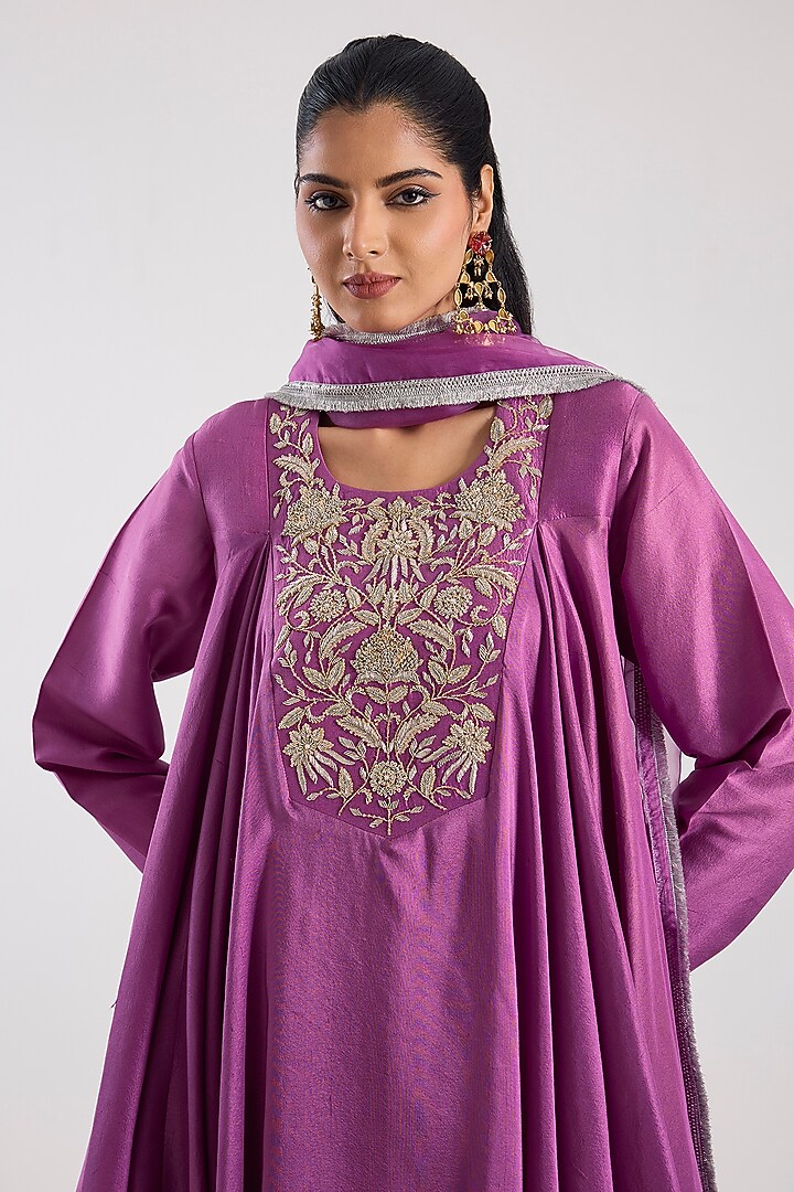 Lavender Silk Kurta Set by Archana Shah at Pernia's Pop Up Shop