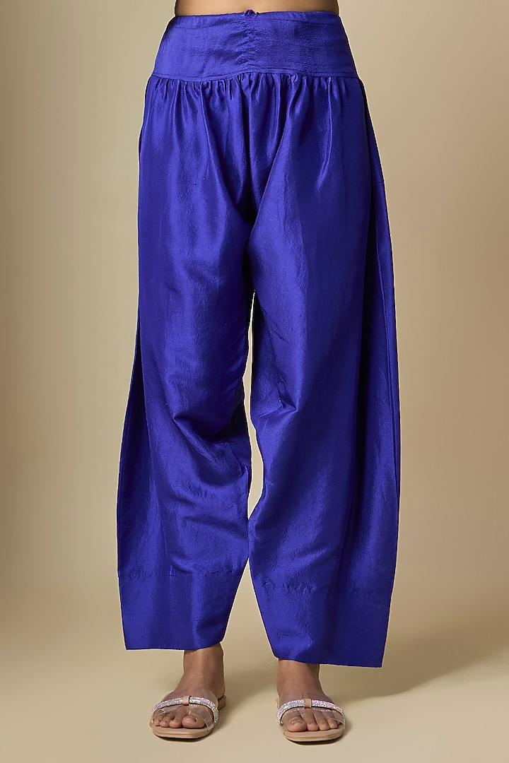 Blue Silk Kurta Set by Archana Shah at Pernia's Pop Up Shop