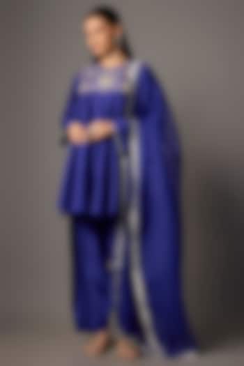 Blue Silk Kurta Set by Archana Shah at Pernia's Pop Up Shop