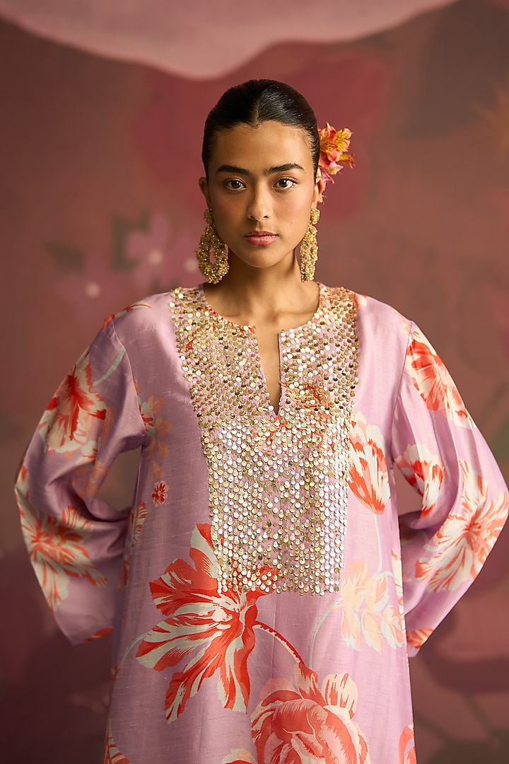 Lavender Silk Sequins Work Kurta Set by Archana Shah at Pernia's Pop Up Shop