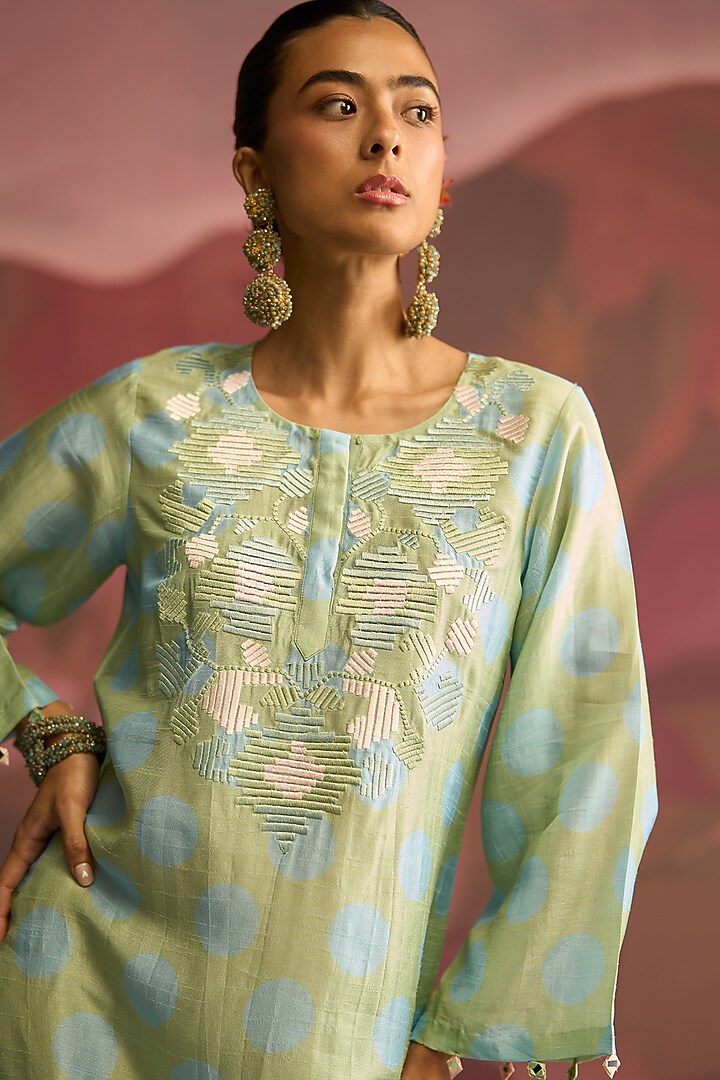 Mint Green Silk Kaftan by Archana Shah at Pernia's Pop Up Shop