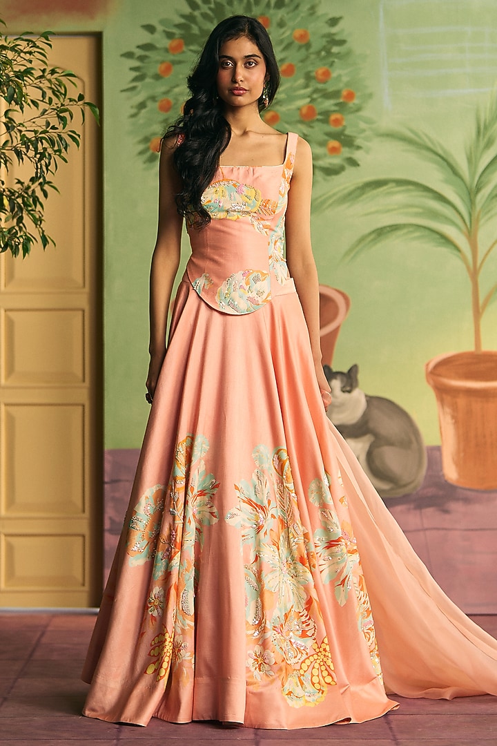 Apricot Silk Wedding Lehenga Set by Archana Shah at Pernia's Pop Up Shop