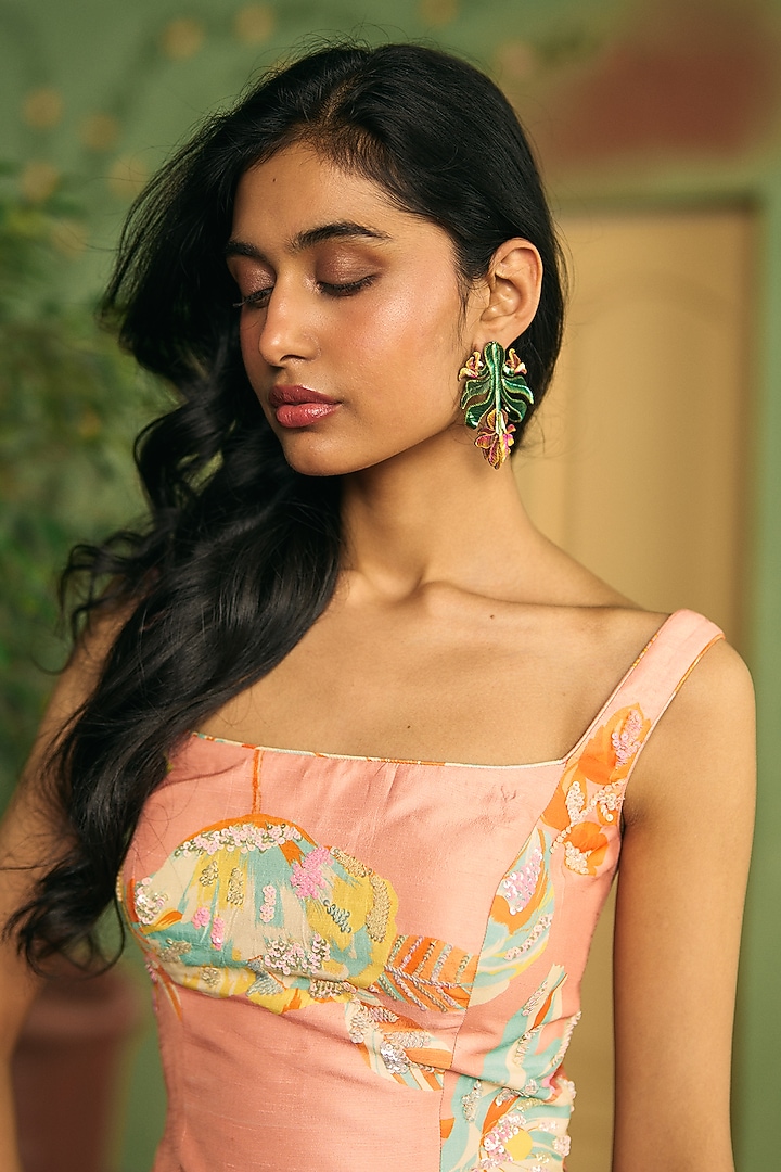 Apricot Silk Wedding Lehenga Set by Archana Shah at Pernia's Pop Up Shop