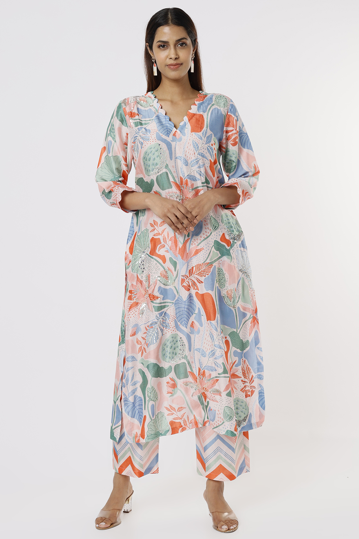 White Floral Printed Tunic Set by Archana Shah at Pernia's Pop Up Shop