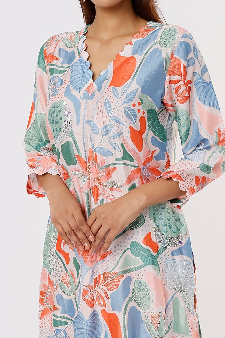 White Floral Printed Tunic Set by Archana Shah at Pernia's Pop Up Shop