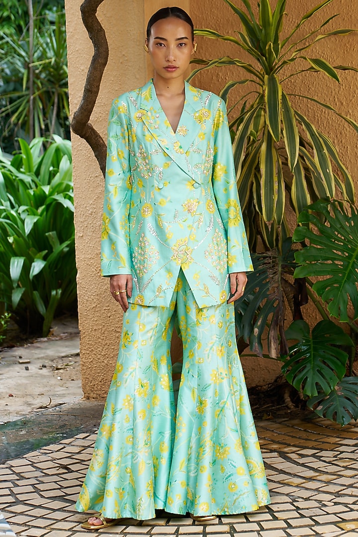 Green Bemberg Silk Beads Embroidered Blazer Set by Archana Shah at Pernia's Pop Up Shop