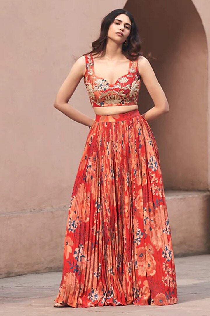 Red Bemberg Crepe Digital Printed Wedding Lehenga Set by Archana Shah at Pernia's Pop Up Shop