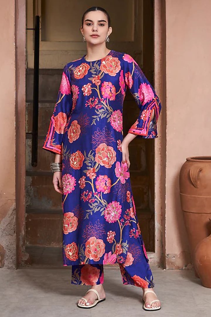 Blue Bemberg Silk Digital Printed & Hand Embroidered Kurta Set by Archana Shah at Pernia's Pop Up Shop
